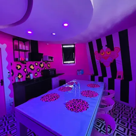 Panthere Rose Jacuzzi, Billard Et Ecran Cinema *