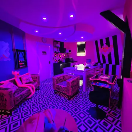 Panthere Rose Jacuzzi, Billard Et Ecran Cinema *