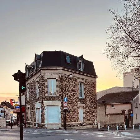 Panthere Rose Jacuzzi, Billard Et Ecran Cinema * Épernay