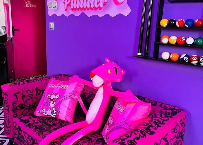 Panthere Rose Jacuzzi, Billard Et Ecran Cinema