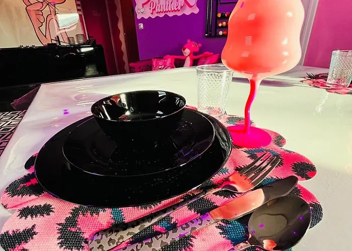 Panthere Rose Jacuzzi, Billard Et Ecran Cinema * 埃佩尔奈